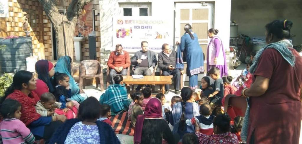 Health Department organizes awareness camp at Mohalla Neel Kanth